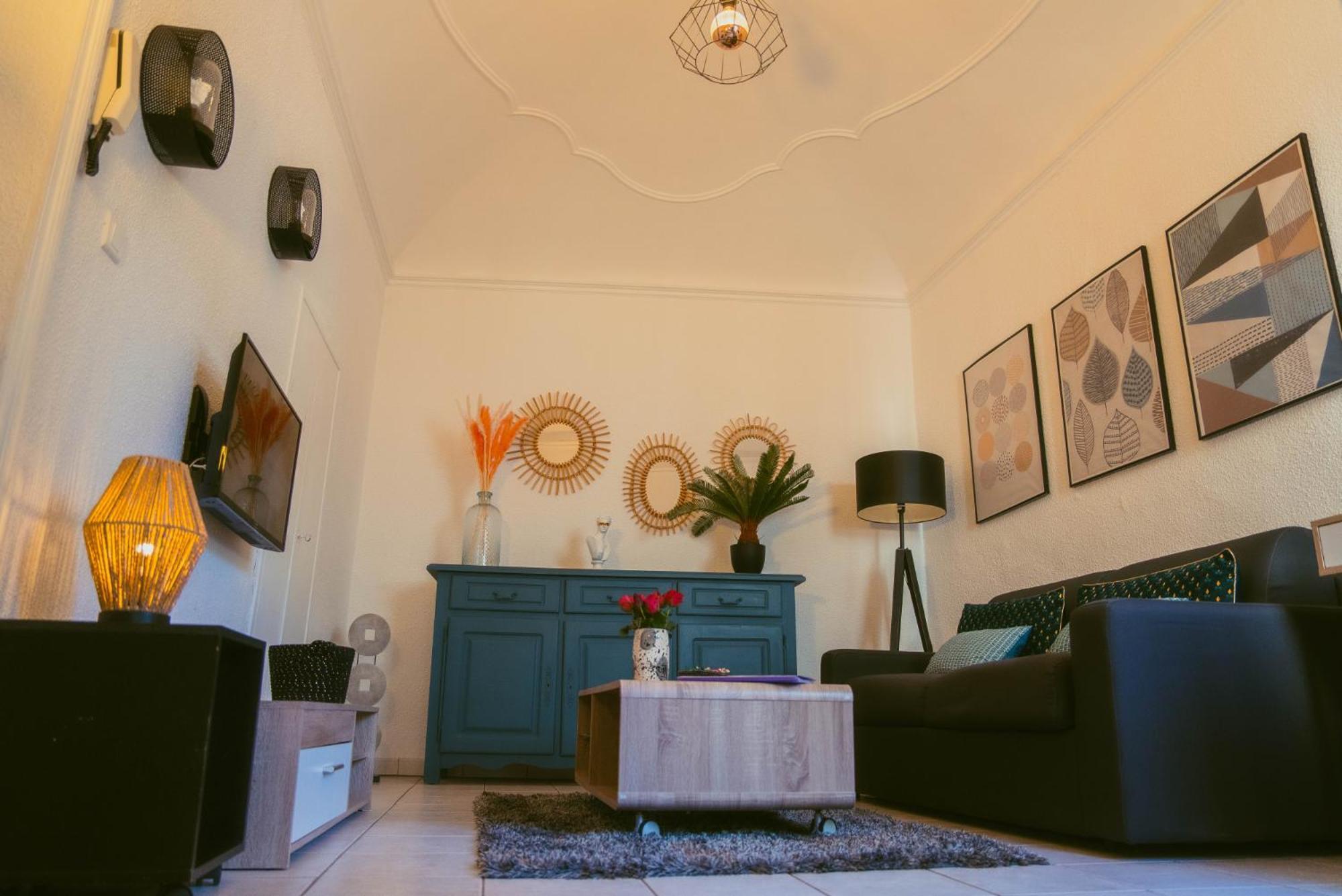 Appartement Cosy Ideal Pour 2 Personnes A Aubenas Habitación foto